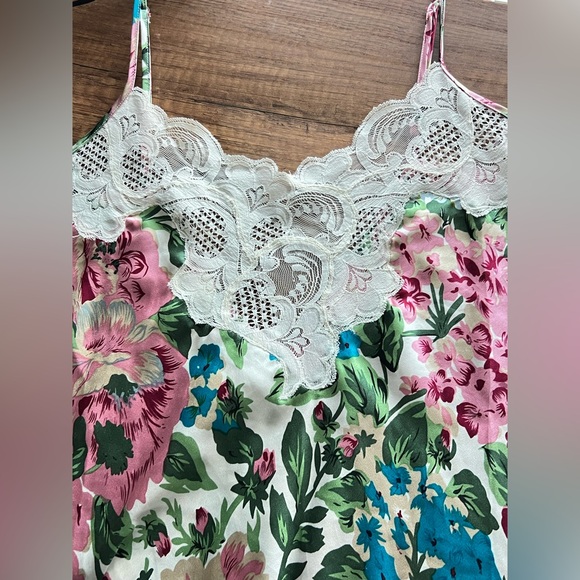 Vintage Victoria Secret Nightgown Robe Set Lace Slip Chemise Gold Label Boudoir - Picture 10 of 10